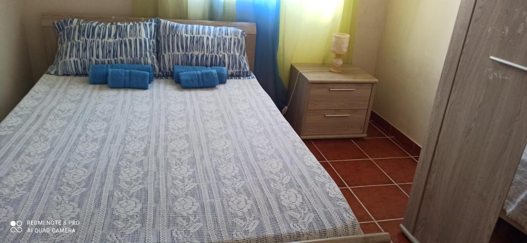 3 Bedrooms *