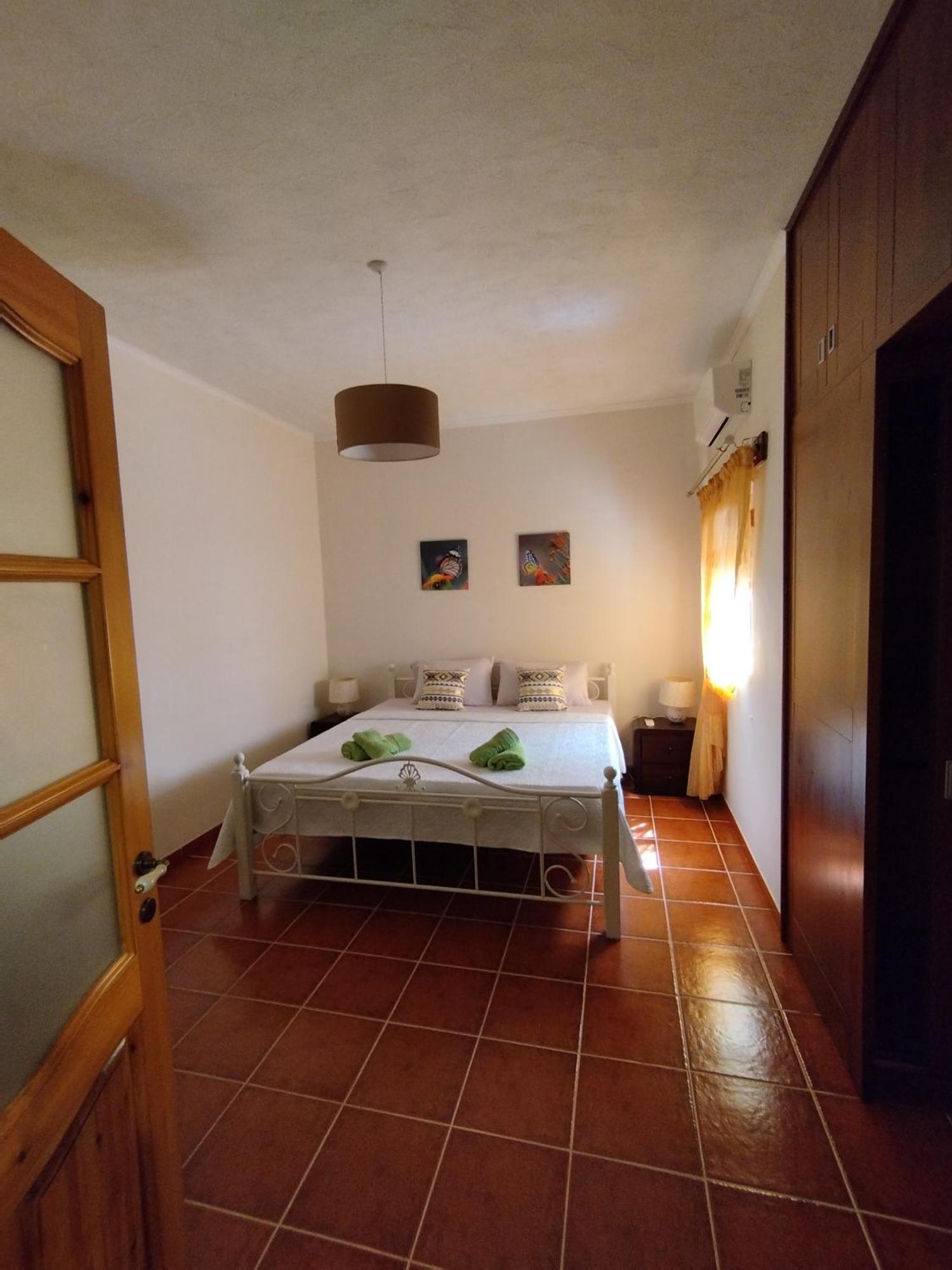 Apartment 3 Bedrooms *